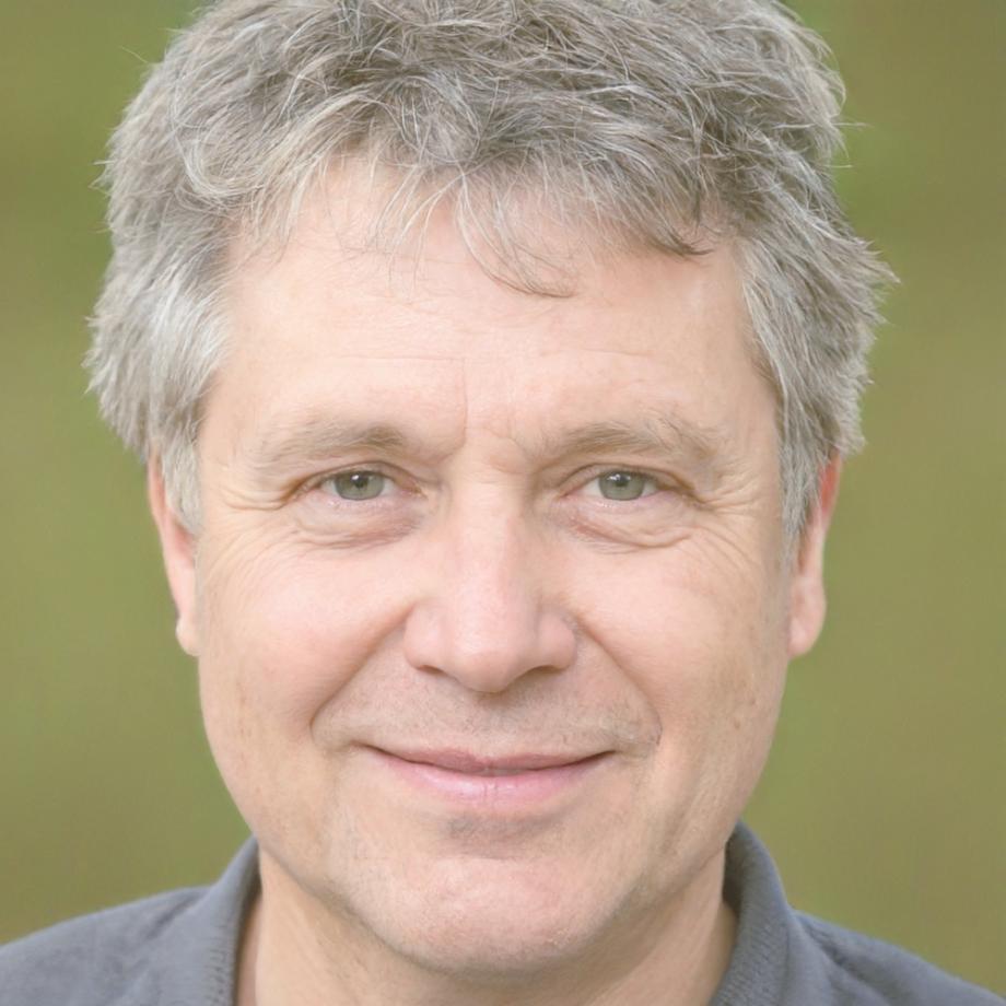 Portrait de Théo Lefebvre, consultant en performance financière